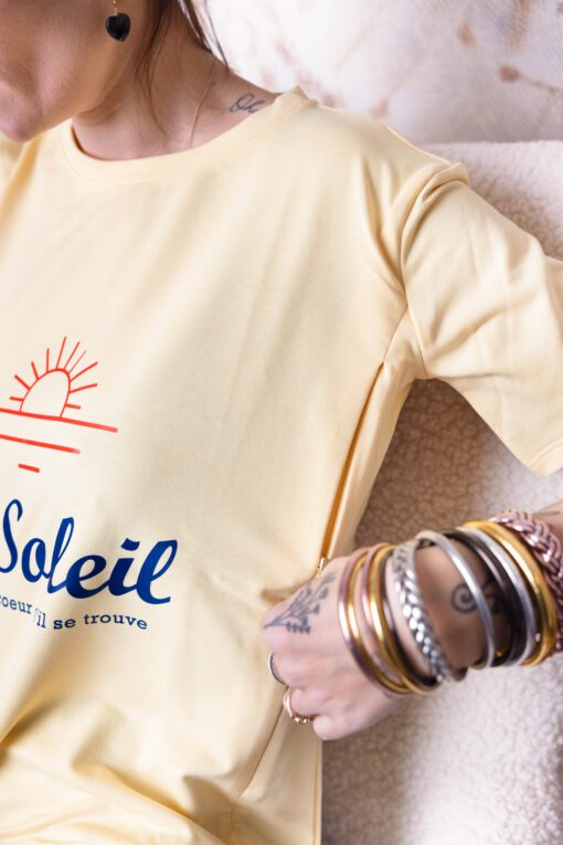 T-shirt allaitement LE SOLEIL, C'EST DANS LE COEUR QU'IL SE TROUVE – Image 4