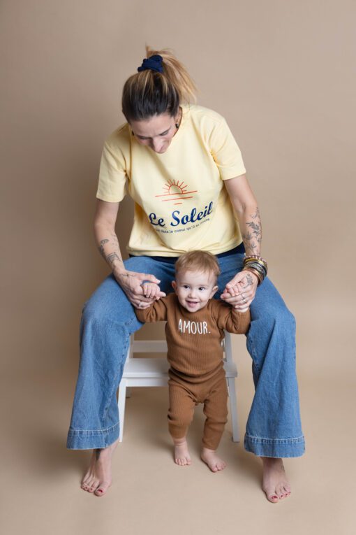 T-shirt allaitement LE SOLEIL, C'EST DANS LE COEUR QU'IL SE TROUVE – Image 2