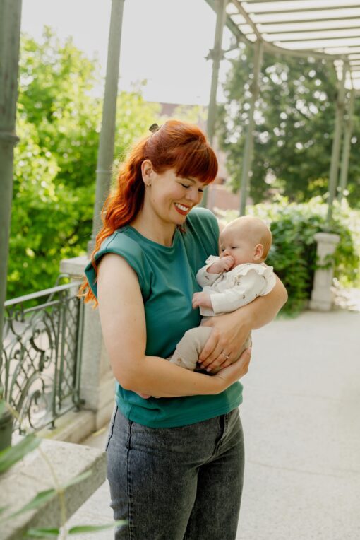 Débardeur allaitement AVENTURINE vert paon avec épaulettes de la marque JALLU'S'IN – Image 8
