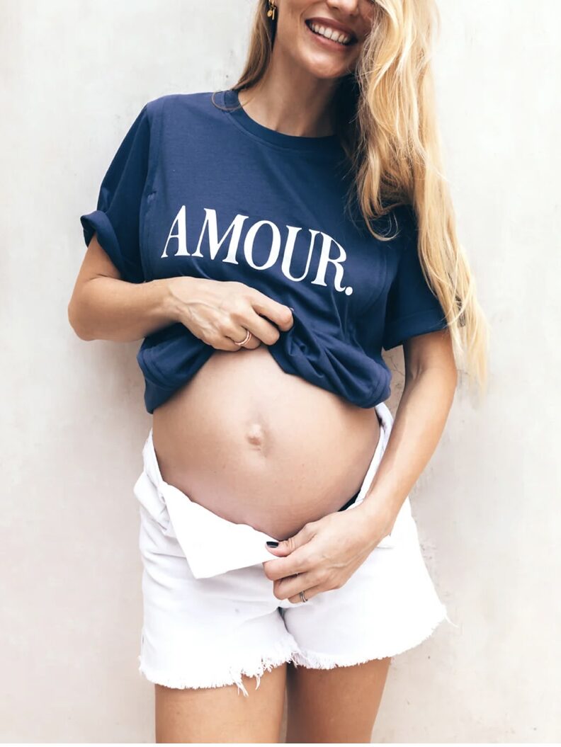 23 Mai Paris : vêtements d'allaitement stylés et confortables 4 T shirt allaitement AMOUR marine edited
