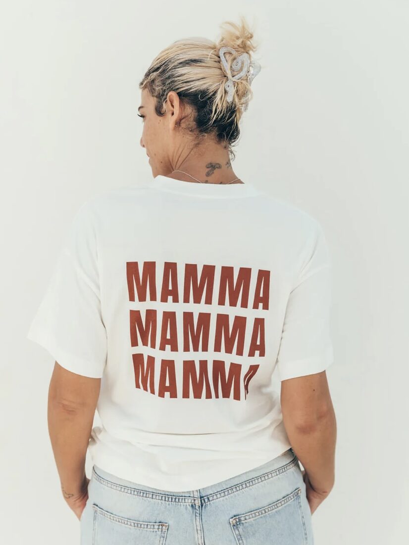 23 Mai Paris : vêtements d'allaitement stylés et confortables 5 T shirt allaitement col V MAMMA edited