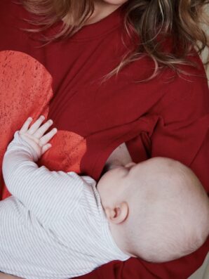 Sweat allaitement adapté à la grossesse AMORE de Tajinebanane