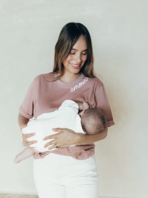 T-shirt d'allaitement MOKA AMOUR de la marque 23 MAI PARIS